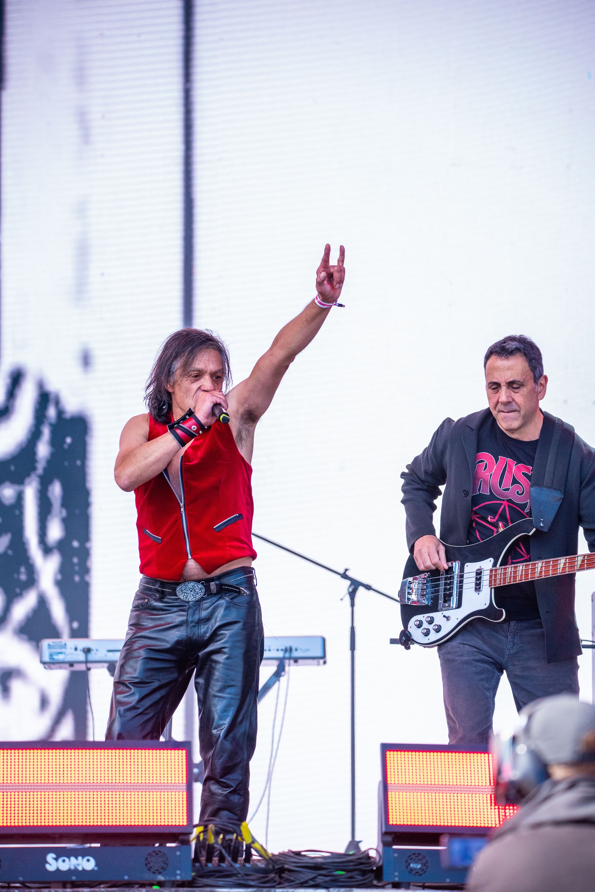 REC Día 1: Explosión de rock and roll